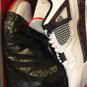 Air Jordan 4 Light Citron